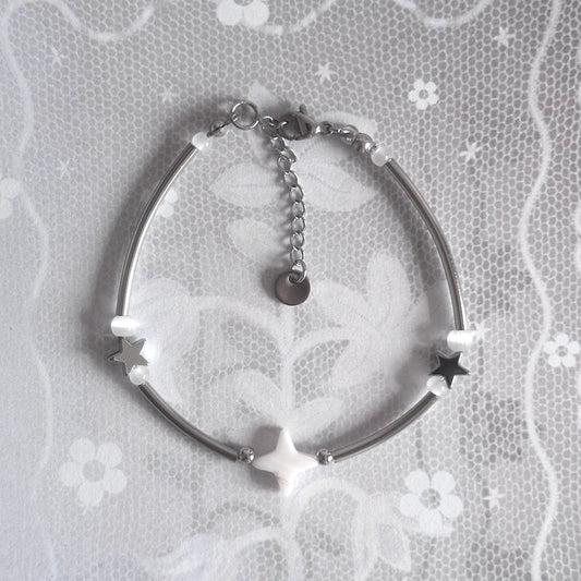IRIS Thin Star Bracelet