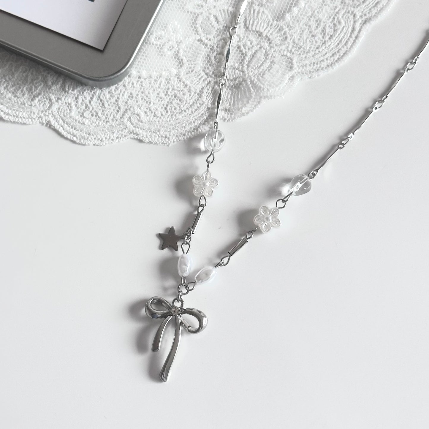 BELLA Necklace