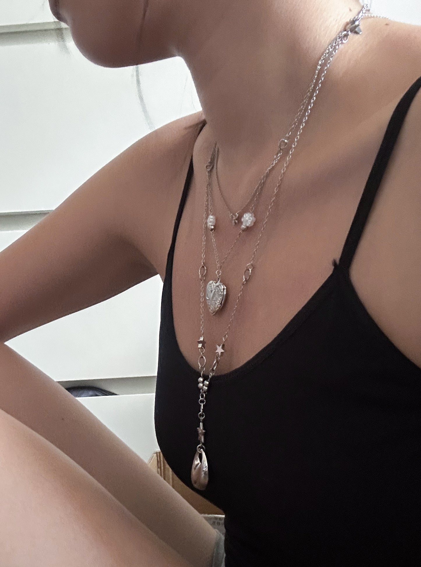 NIA Droplet Necklace